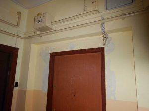 Read more about the article Wspólnota Mieszkaniowa Dmochowskiego 2 poszukuje wykonawcy remontu klatki schodowej.